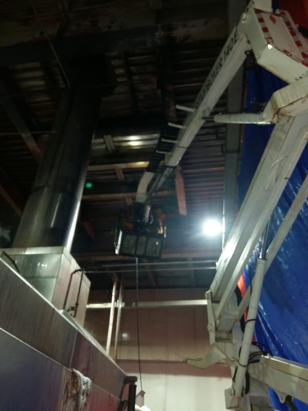 Industrial cleaning for factories